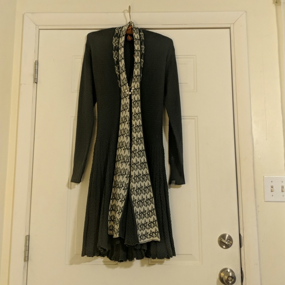 💲💲Women's slate blue cardigan by Venice Blue.